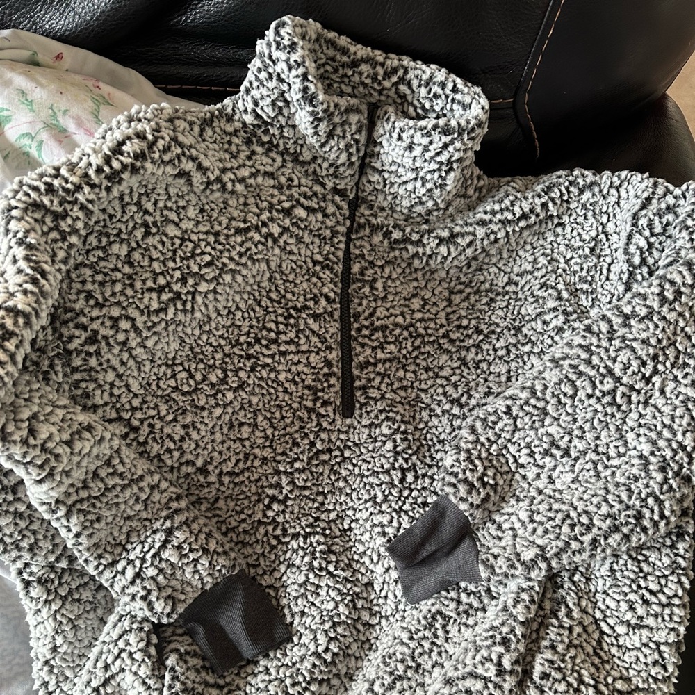Express Sherpa hoodie half zip